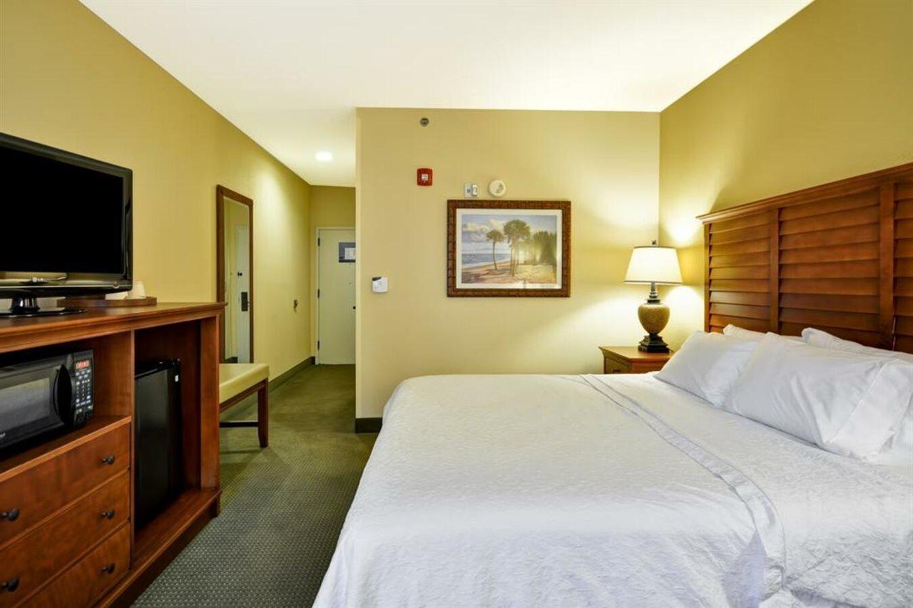Hampton Inn Mount Pleasant Exteriör bild