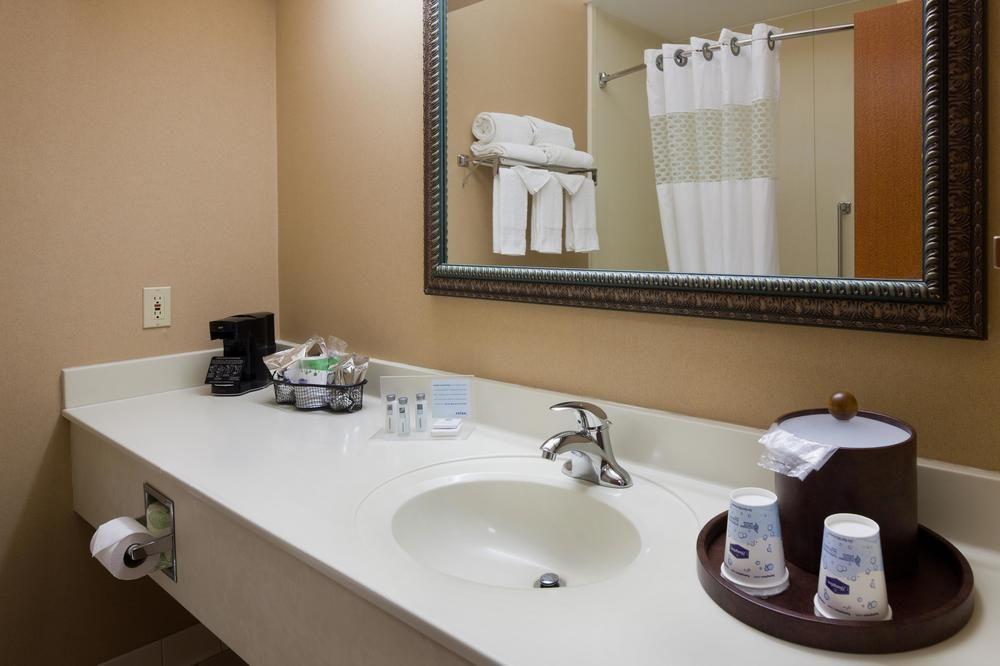 Hampton Inn Mount Pleasant Exteriör bild