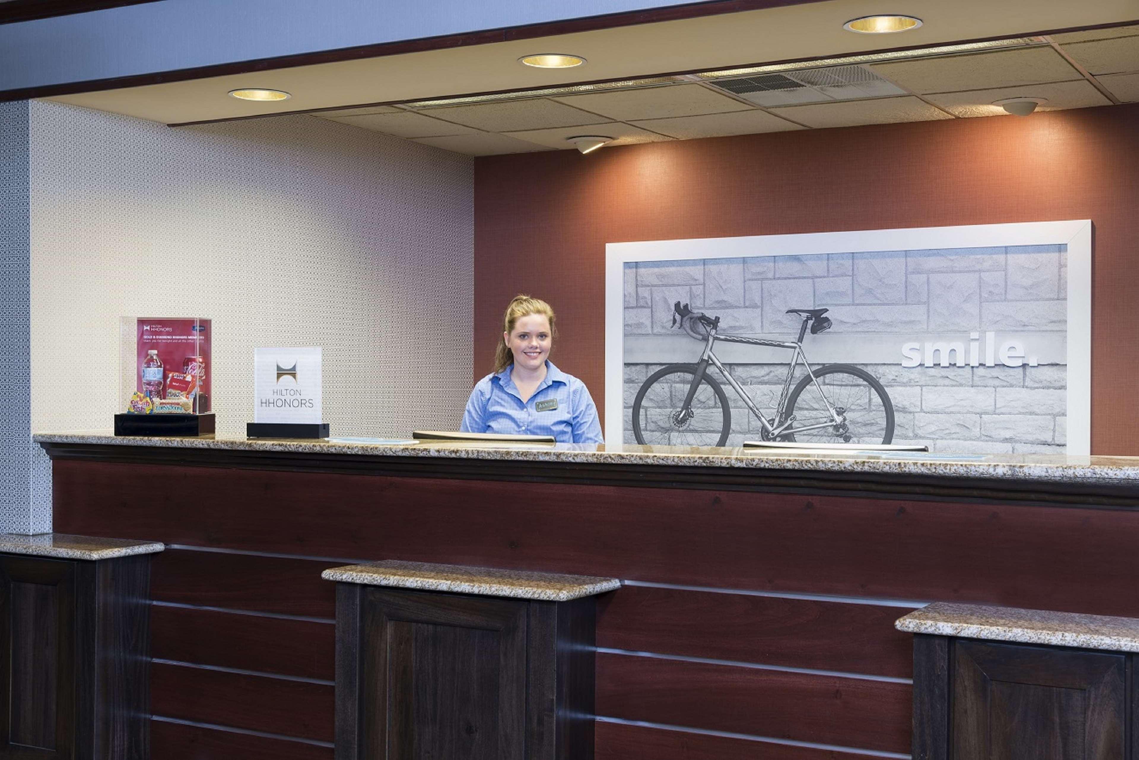 Hampton Inn Mount Pleasant Exteriör bild