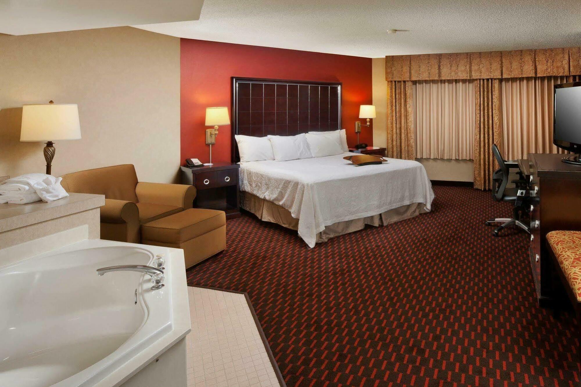 Hampton Inn Mount Pleasant Exteriör bild